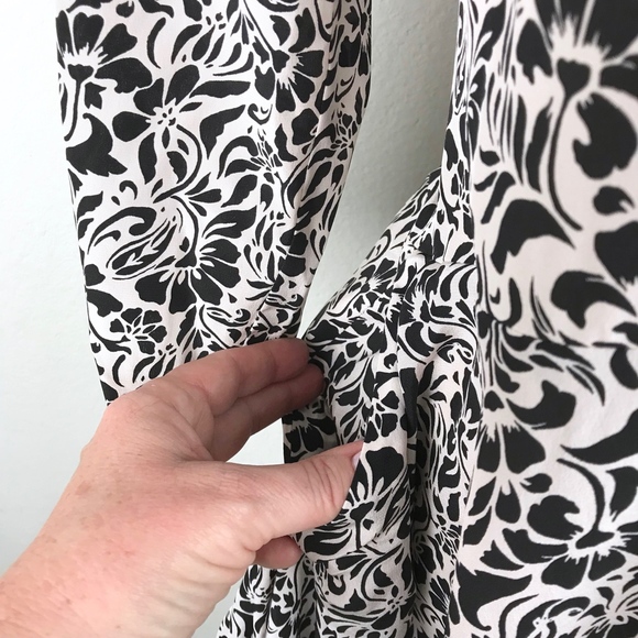 Club Monaco |  Silk Black/Ivory Floral Print Dress - Picture 4 of 8